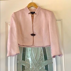 Tahari Arthur S. Levine - light pink jacket